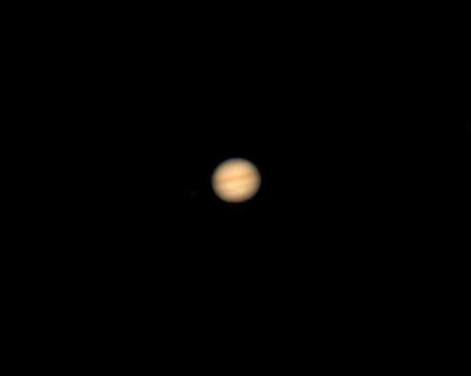 Jupiter mit sichtbaren Wolkenbändern