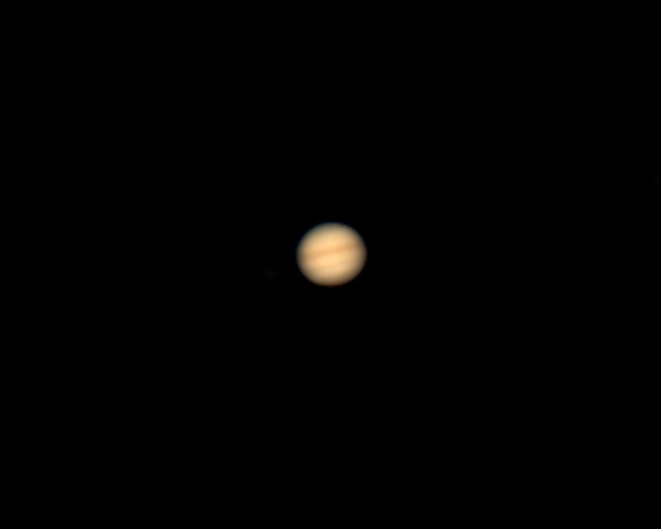 Jupiter mit sichtbaren Wolkenbändern